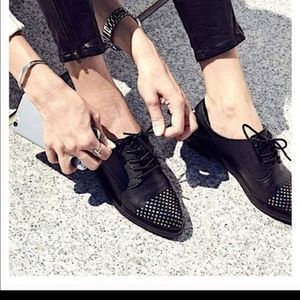 Nine West Keaton Black Leather Cap Toe Oxfords